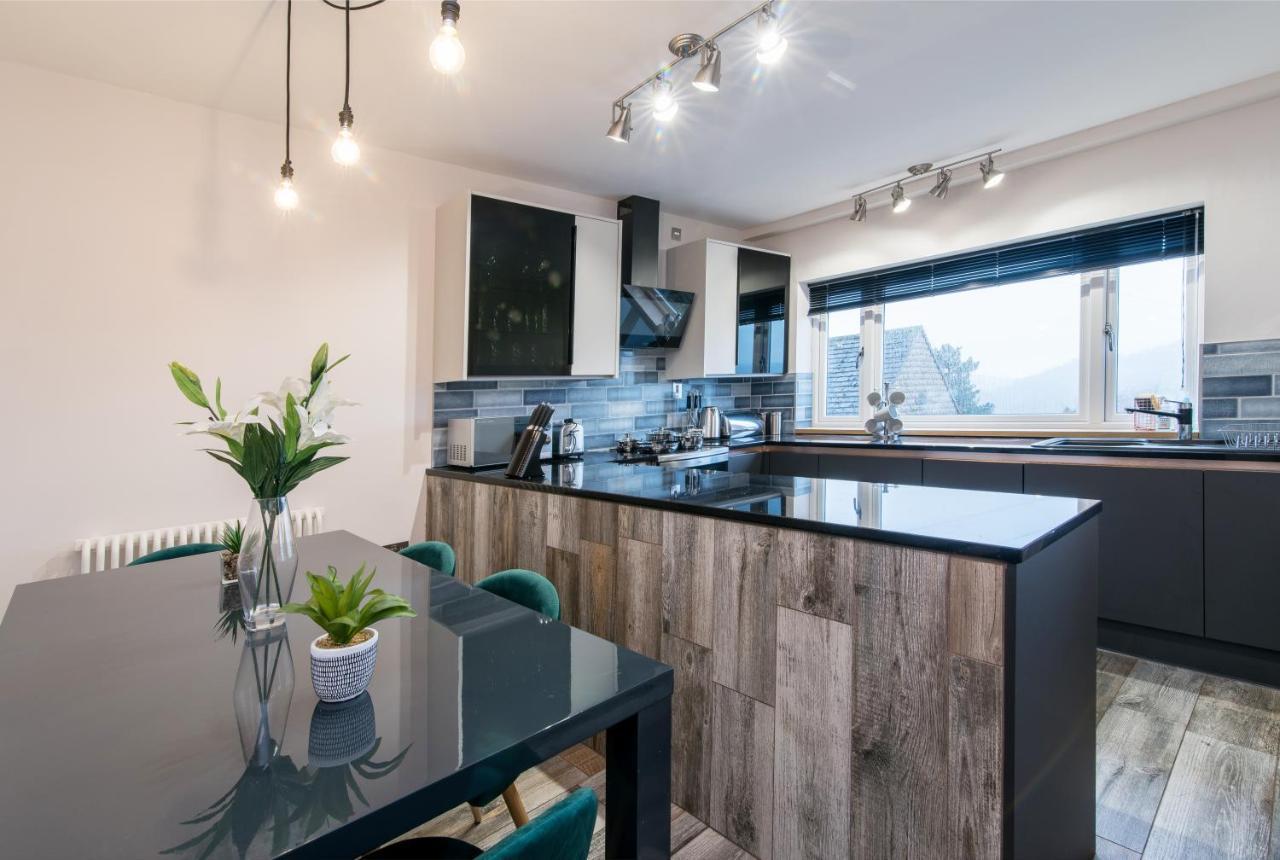 Immaculate 3 Bed House - Stunning Balcony Views Apartment Matlock  Exterior photo