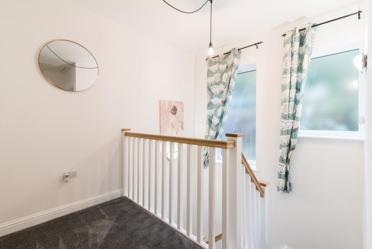 Immaculate 3 Bed House - Stunning Balcony Views Apartment Matlock  Exterior photo